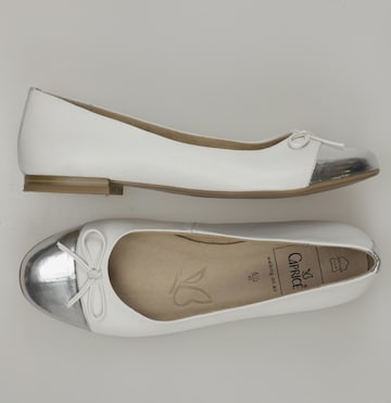 CAPRICE Flats & Loafers in 40 in White: front