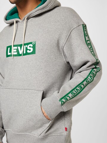 LEVI'S ® Regular Fit Sweatshirt 'Relaxed Graphic Hoodie' in Grau