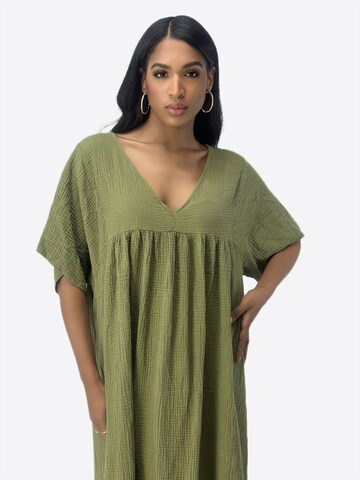 Elara Kleid in Grün