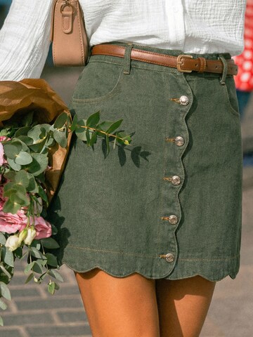 Cupshe Skirt 'Scalloped Button-Front' in Green