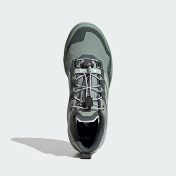 Scarpa bassa 'Skychaser' di ADIDAS TERREX in verde