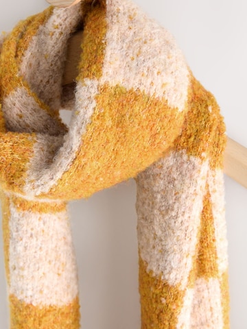 geltona Next Šalikas