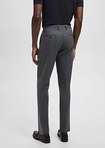 MANGO MAN Loosefit Bügelfaltenhose in Grau