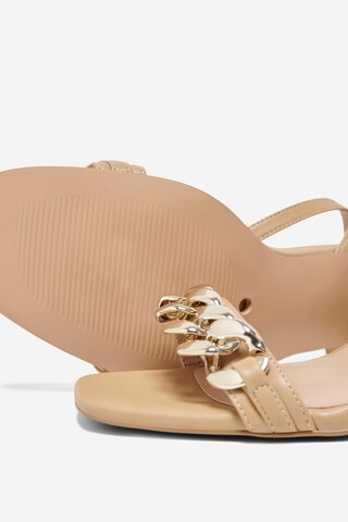 Sandalo 'Alyx' di ONLY in beige