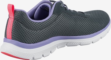 SKECHERS Sneaker in Grau