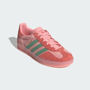 ADIDAS ORIGINALS Низкие кроссовки 'Gazelle' в Ярко-розовый