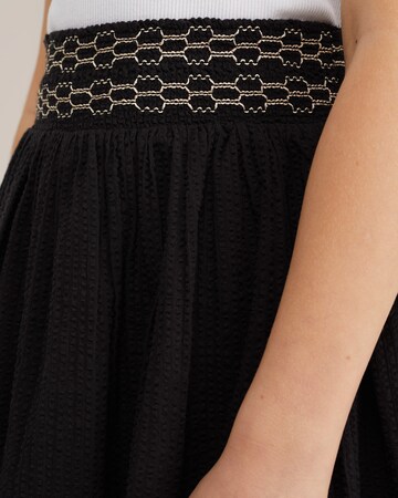 WE Fashion Skirt in Black