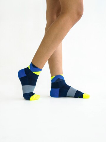 INCYLENCE Sportsocken 'PEAKS SHORT' in Blau
