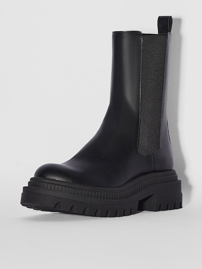 Bershka Chelsea Boots en noir, Vue avec produit