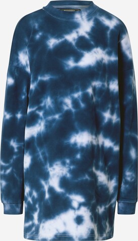 Missguided Oversized Dress in Blue: front