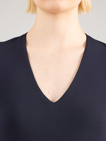 Tricou de la MORE & MORE pe albastru