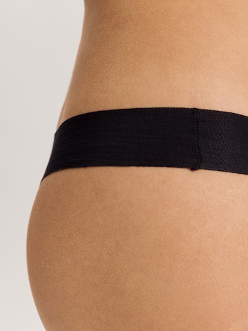Hanro Thong in Black