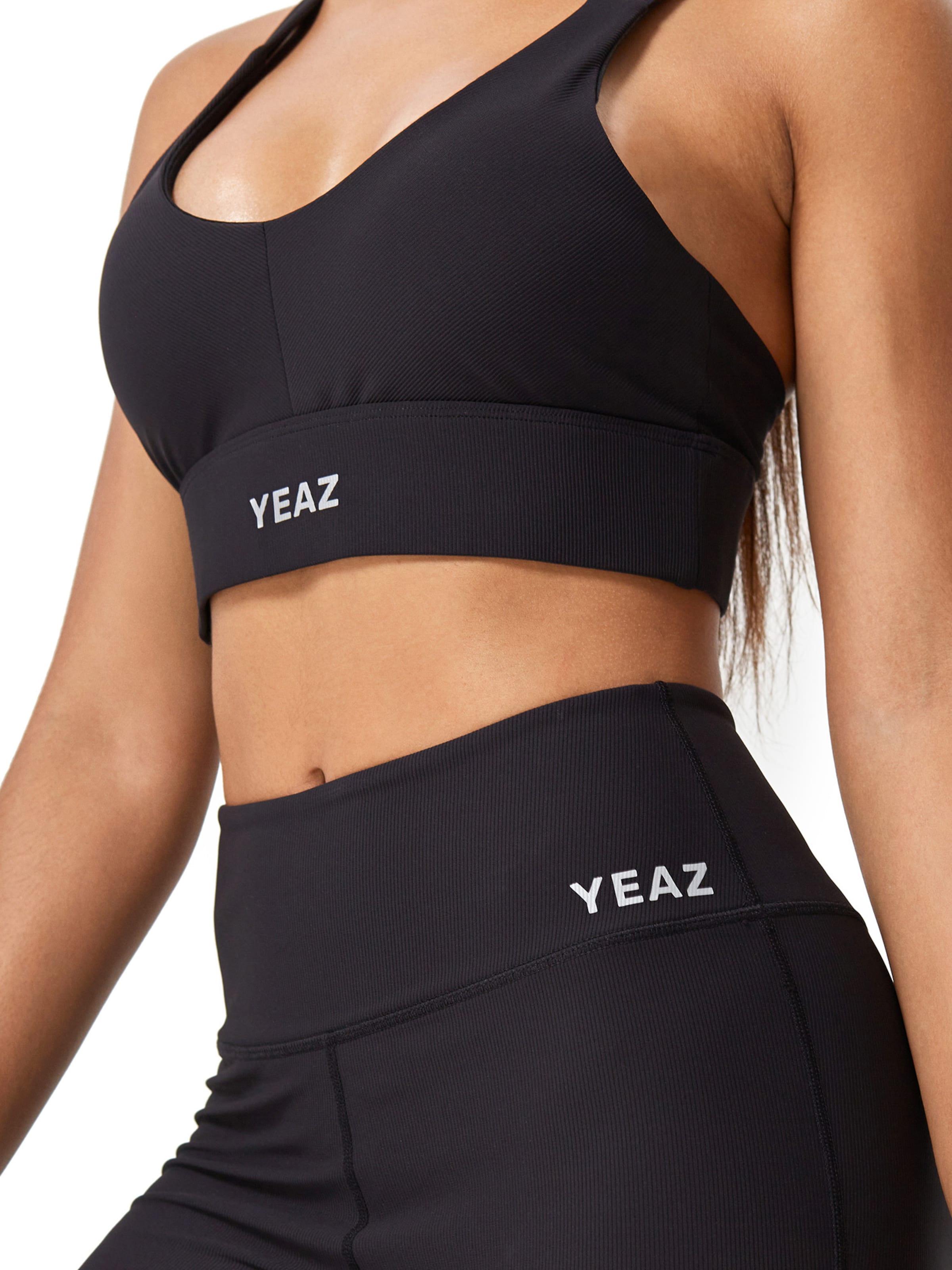 Top sportivo 'Vibrant' di YEAZ in nero