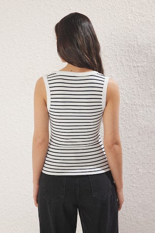 Trendyol Top in White