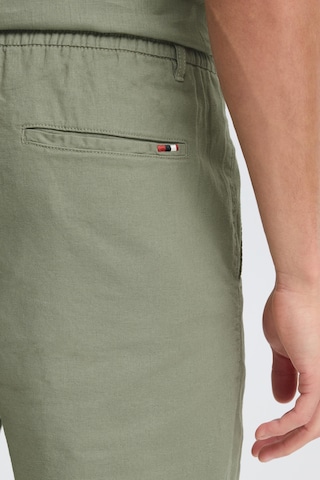 INDICODE JEANS - Regular Calças chino ' IDPassala ' em verde
