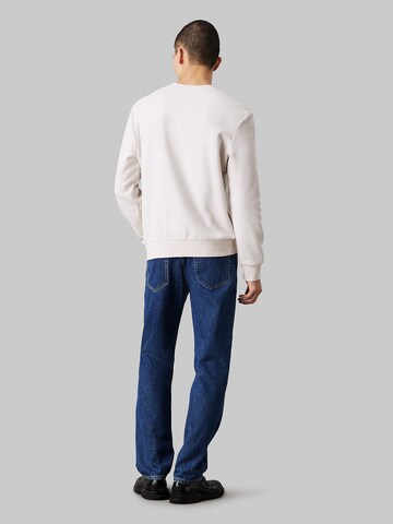 Sweat-shirt 'Chenille' Calvin Klein Jeans en blanc