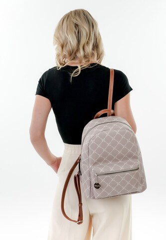 TAMARIS Backpack 'Anastasia' in Grey