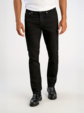 Lindbergh Tapered Jeans in Black