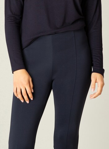 BASE LEVEL Skinny Leggings 'Yumi' in Blue