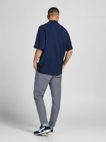 Regular Pantalon à pince 'Ace' JACK & JONES en gris