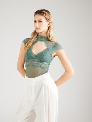 Body de la Hunkemöller pe verde