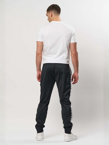 Regular Pantaloni ' KMBanda ' de la KAPPA pe negru