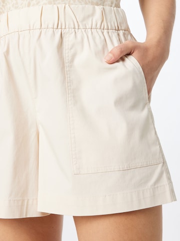 GAP Regular Shorts 'OFF-DUTY' in Beige