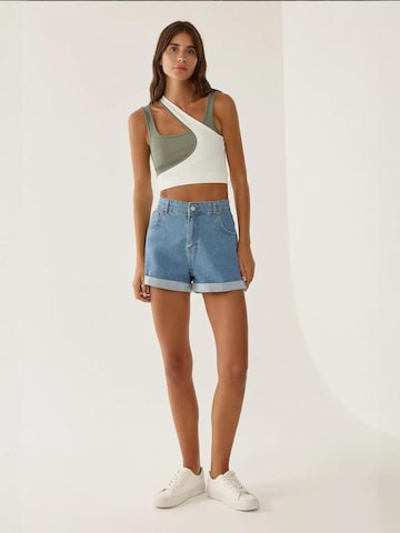 Hiccup Regular Shorts in Blau