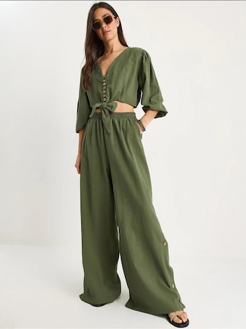 Bianco Lucci Pantsuit in Green