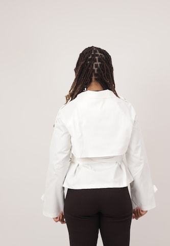 Elara Between-season jacket in White
