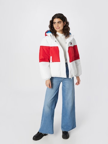 Veste d’hiver Tommy Jeans en blanc