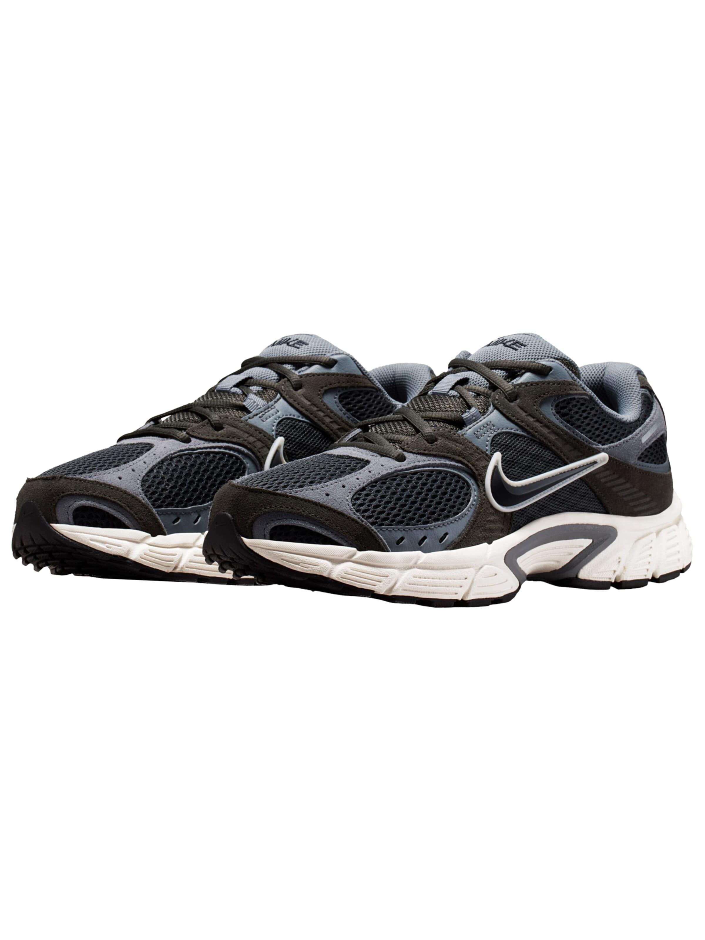 Chaussure de sport 'V5 RNR Suede 2' NIKE en gris