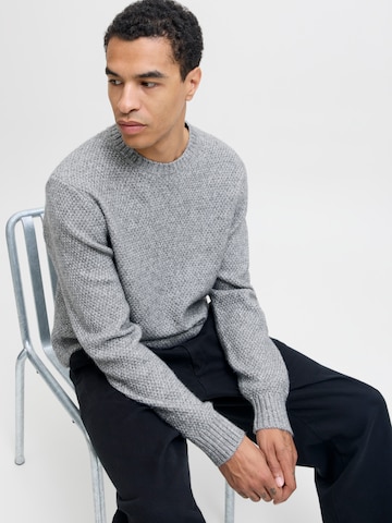 Jack & Jones Premium Sweater in Grey