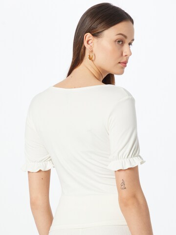 T-shirt 'GINA' PIECES en blanc