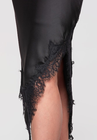 Ombre Skirt in Black