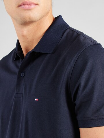 TOMMY HILFIGER Poloshirt in Blau