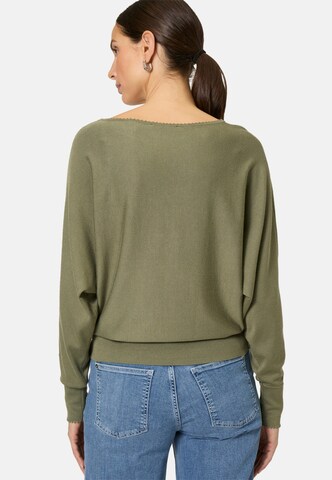 Pullover di zero in verde