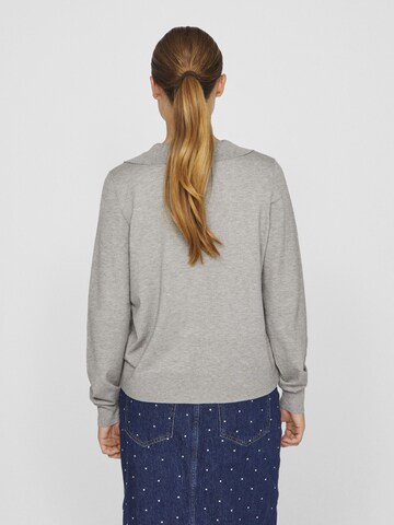 VILA Sweater in Grey