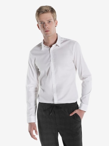 Colin's Regular fit Button Up Shirt in White: front