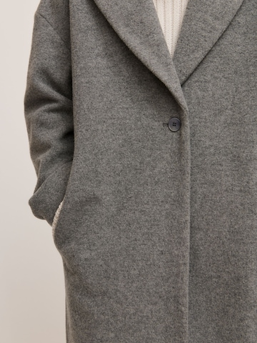 Manteau mi-saison 'Sydney' A LOT LESS en gris