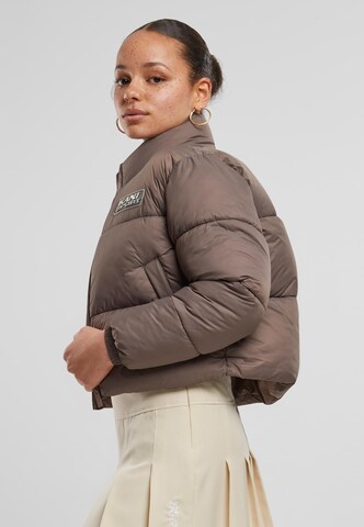 Giacca invernale di Karl Kani in beige
