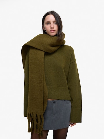 Bershka Oversize šála – zelená: přední strana
