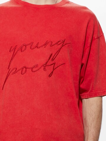 Young Poets Tričko 'Yoricko' – červená