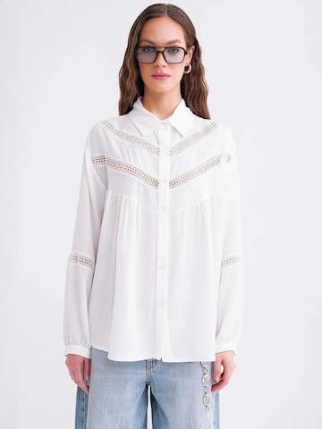 MixRay - Blusa em branco