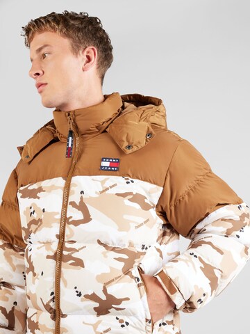 Tommy Jeans Between-Season Jacket 'Alaska' in Brown