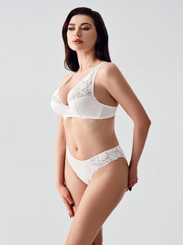 C&City Triangel Wäsche-Set in Beige