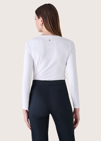 T-Shirt 'Super' Camomilla en blanc