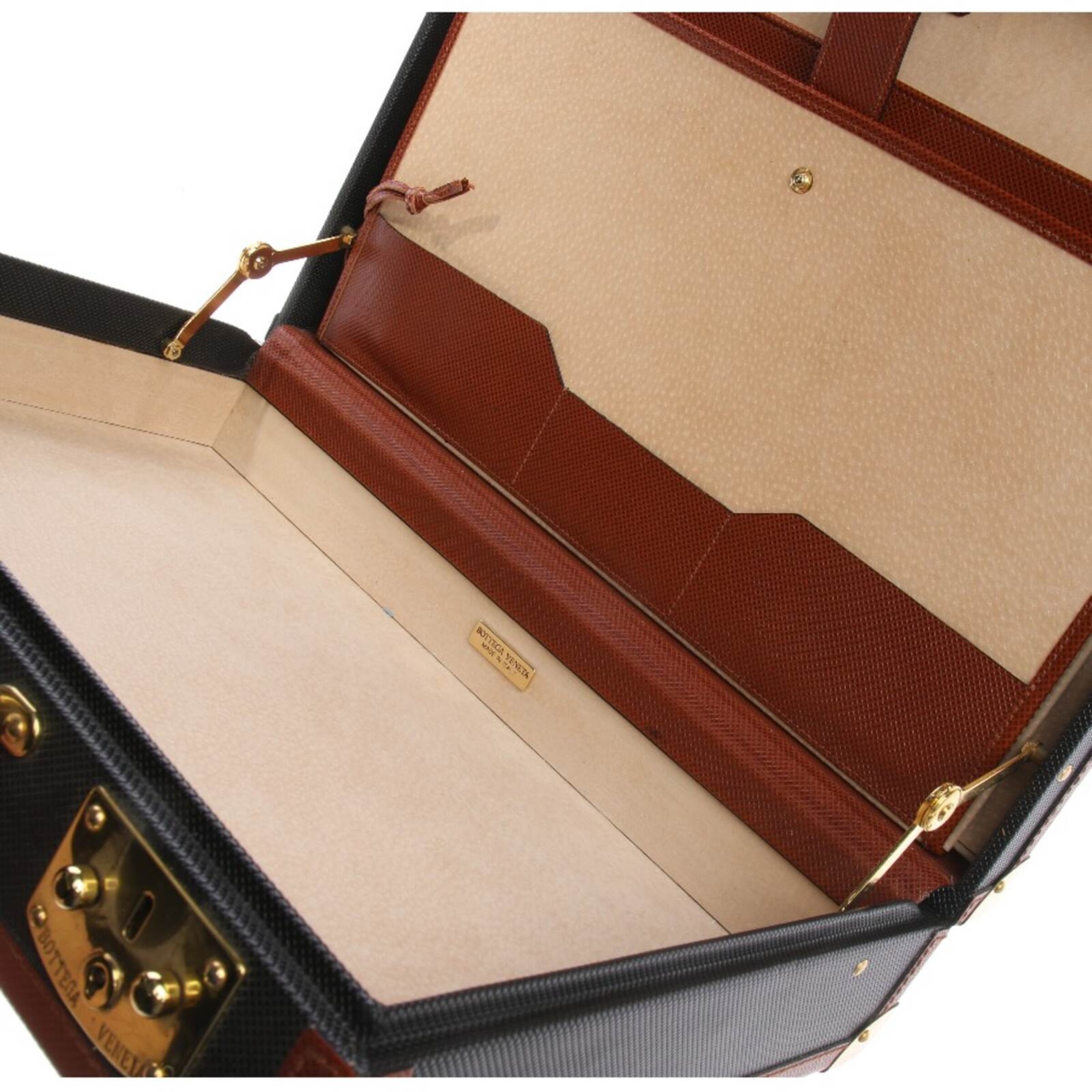 Bottega Veneta Bag in One size in Brown