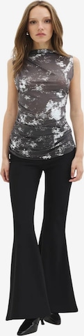 No Matter What Blouse in Zwart: voorkant