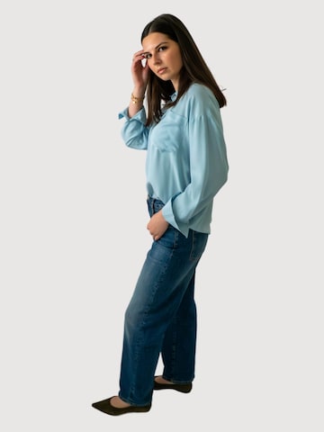 Camicia da donna 'Jess' di WEARABLE STORIES in blu